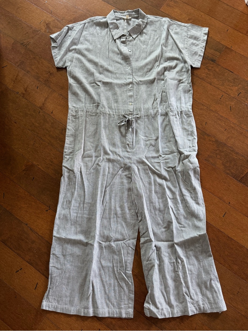 Eileen Fisher Light Gray Striped Short-Sleeve Jumpsuit with Drawstring Waist